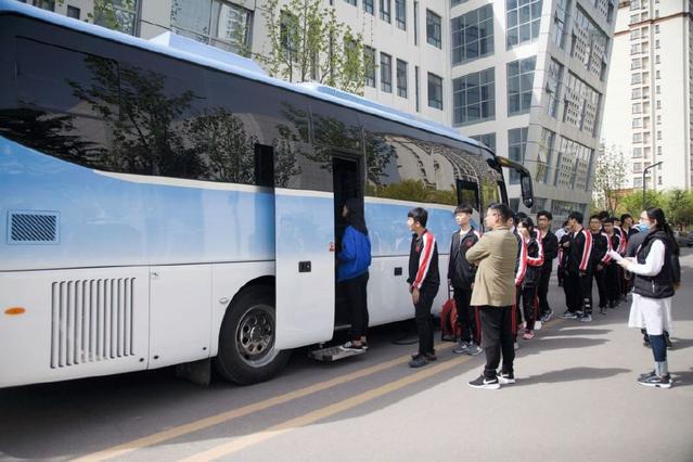 去醫(yī)院體檢已過時(shí)，移動(dòng)醫(yī)療車讓體檢更便捷