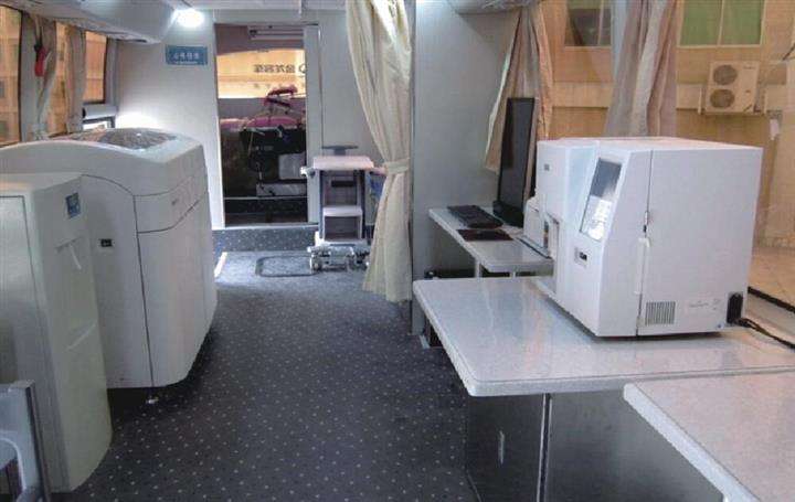 體檢車的功能你了解嗎？體檢車廠家為您詳細解答。02