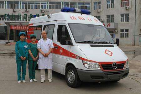 車禍期間，救護車及時出現(xiàn)能救人于危難